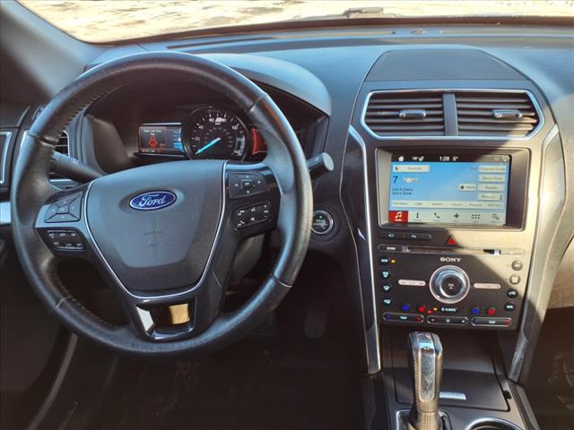 2017 Ford Explorer Limited - Photo 17