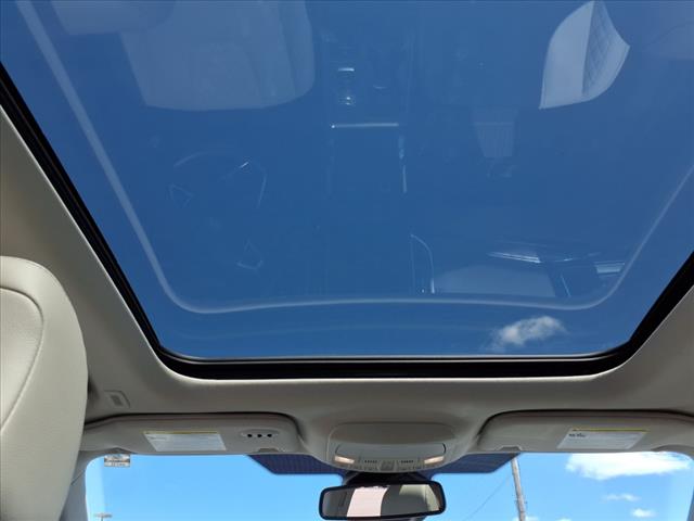 2023 Ford Edge Titanium AWD - Photo 18