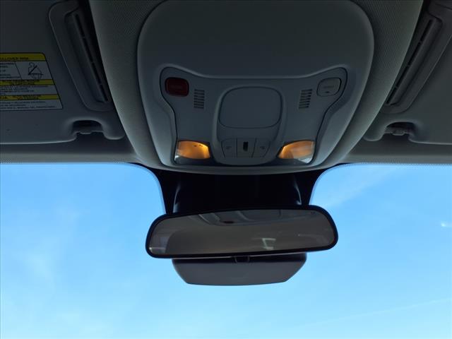 2023 Jeep Renegade LATITUDE - Photo 18