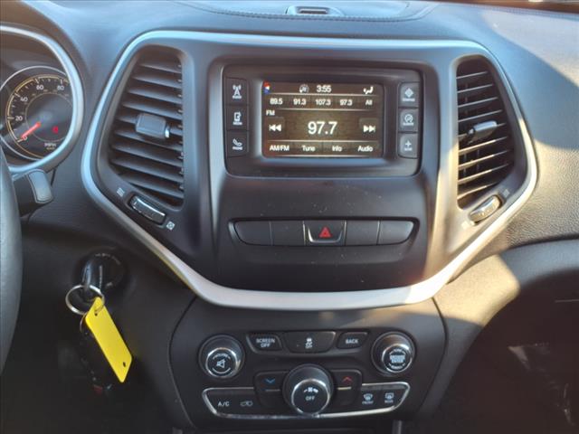 2015 Jeep Cherokee Latitude - Photo 19