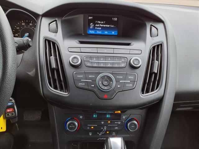 2016 Ford Focus SE - Photo 19