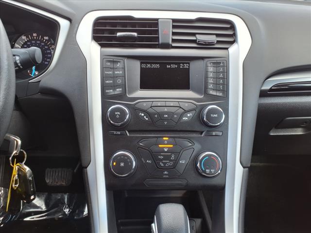 2014 Ford Fusion SE - Photo 19