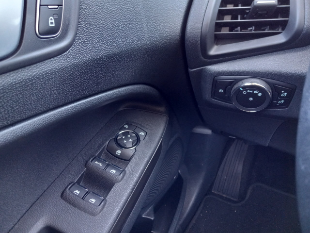 2019 Ford EcoSport SE - Photo 19