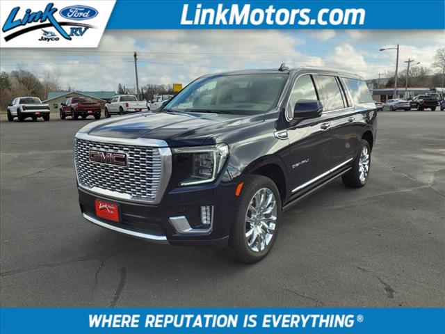 2022 GMC Yukon XL Denali - Photo 1