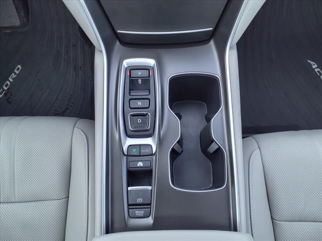 2022 Honda Accord Hybrid Touring - Photo 20