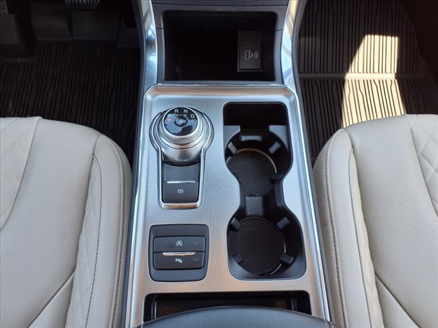 2023 Ford Edge Titanium AWD - Photo 20