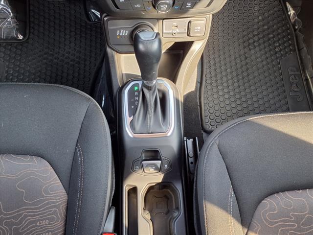 2023 Jeep Renegade LATITUDE - Photo 20