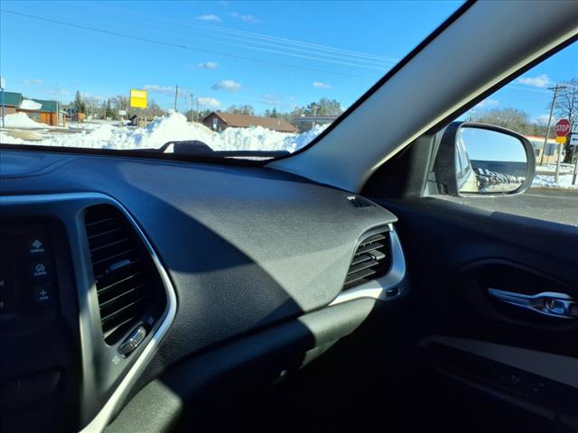 2015 Jeep Cherokee Latitude - Photo 21