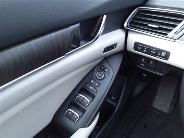 2022 Honda Accord Hybrid Touring - Photo 22