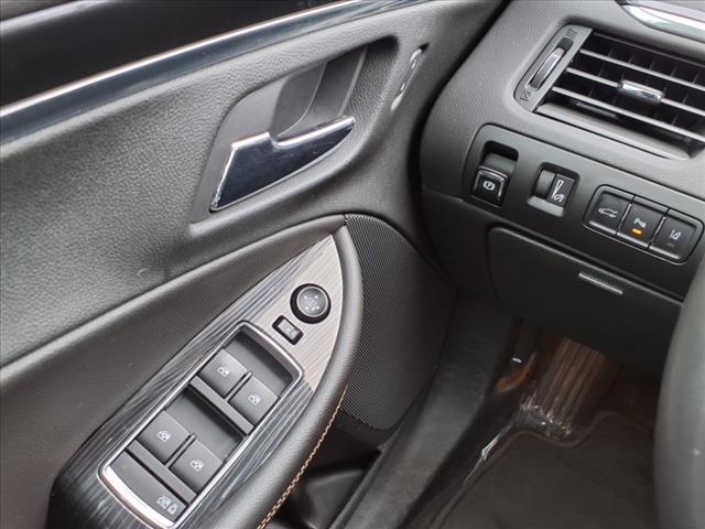 2017 Chevrolet Impala LT - Photo 22