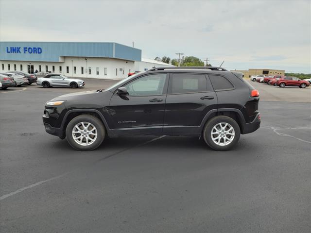 2017 Jeep Cherokee Sport - Photo 2