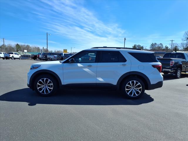 2020 Ford Explorer ST - Photo 2