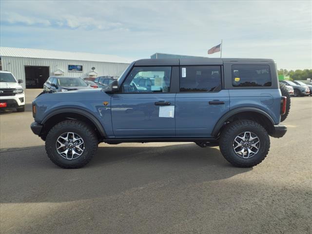 2024 Ford Bronco Badlands - Photo 2