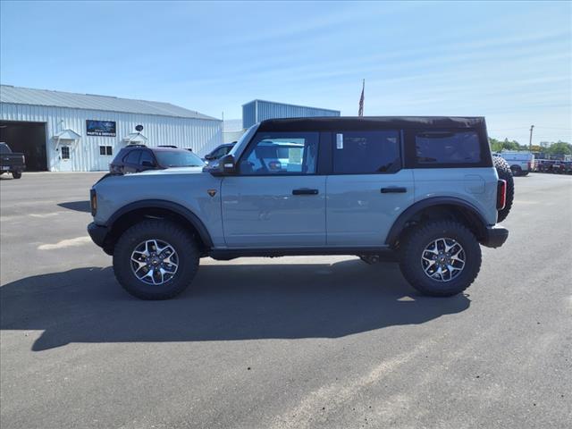 2024 Ford Bronco Badlands - Photo 2