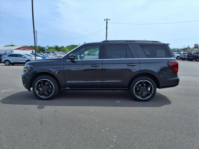 2024 Ford Expedition Limited 4x4 - Photo 2