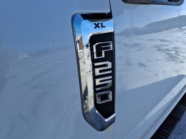 2017 Ford F-250 Super Duty XLT - Photo 2
