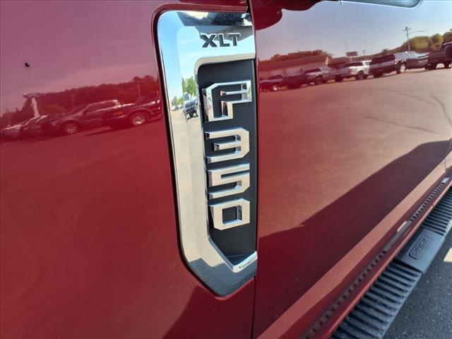 2017 Ford F-350 Super Duty XLT - Photo 2