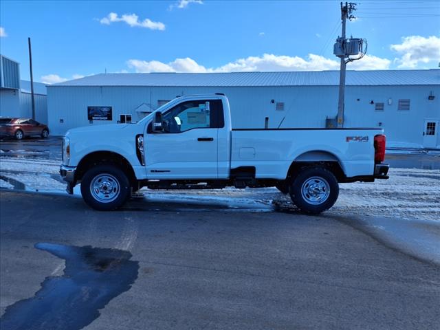2025 Ford F-350 Super Duty XL - Photo 2