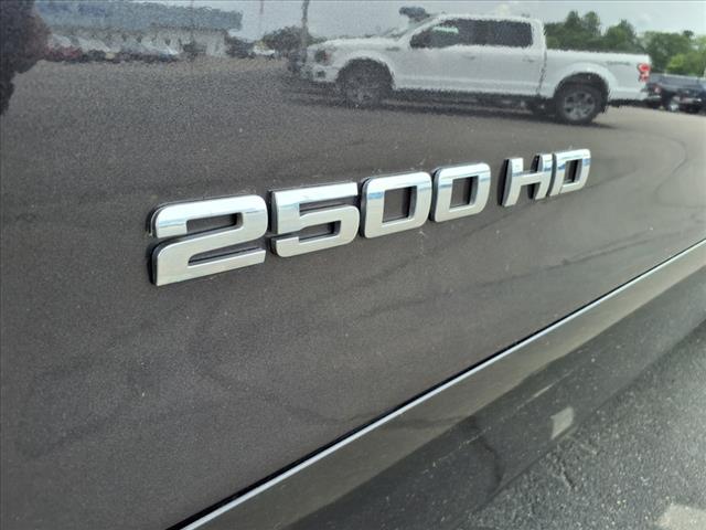 2015 Chevrolet Silverado 2500HD LT - Photo 2