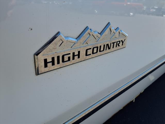 2014 Chevrolet Silverado 1500 High Country - Photo 2