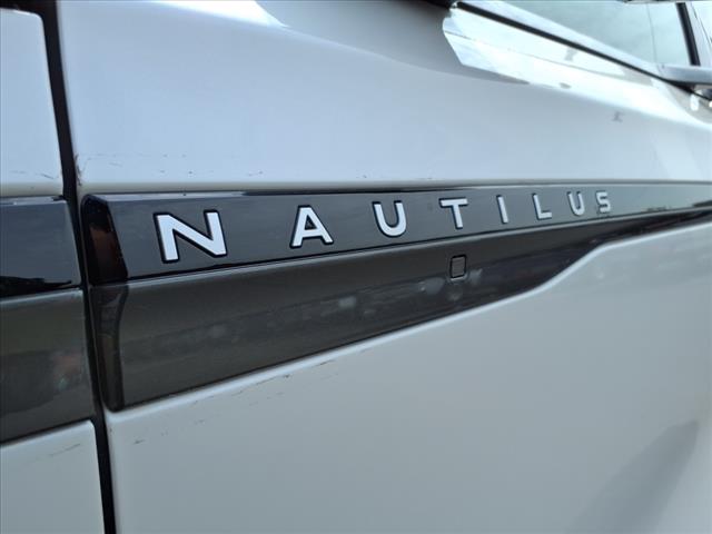 2024 Lincoln Nautilus Hybrid Reserve - Photo 2