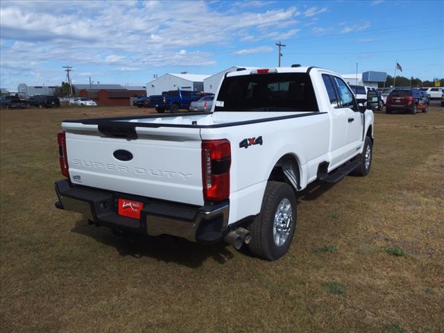 2024 Ford F-350 Super Duty XLT - Photo 3