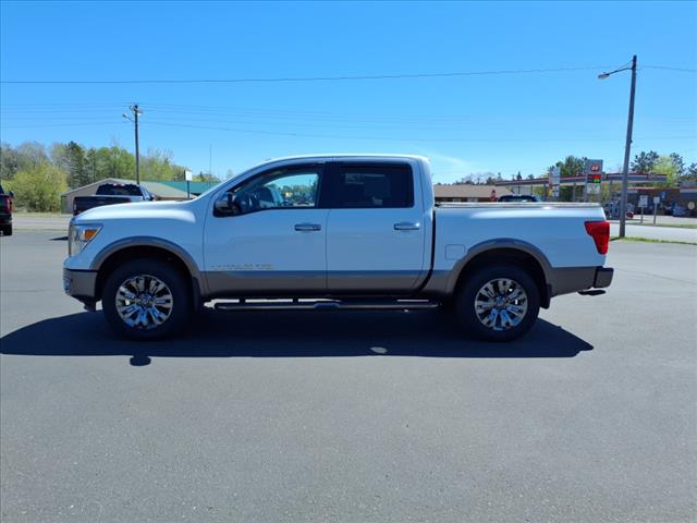 2019 Nissan Titan Platinum - Photo 3