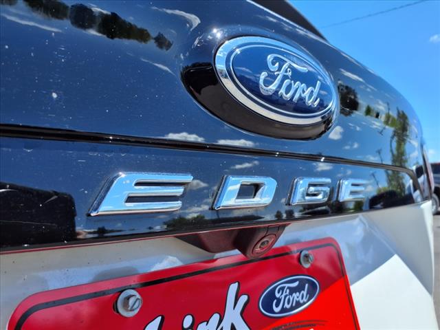 2023 Ford Edge Titanium AWD - Photo 4