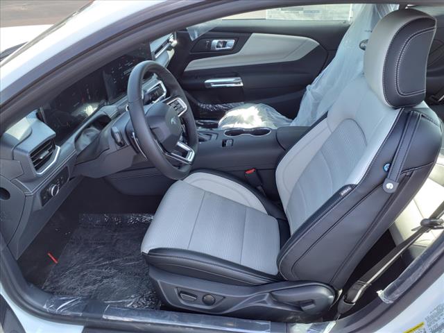 2024 Ford Mustang GT Premium - Photo 5