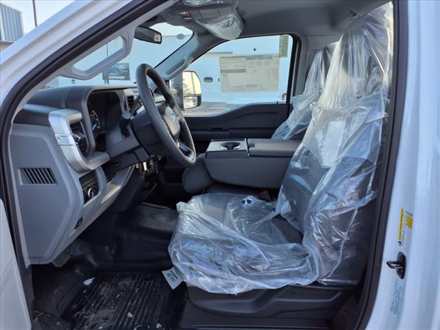 2025 Ford F-350 Super Duty XL - Photo 5