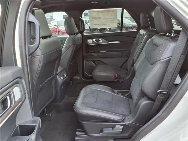 2025 Ford Explorer ST - Photo 6