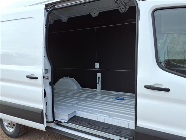 2024 Ford Transit 350 HD - Photo 6