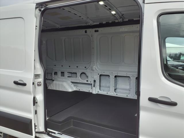 2024 Ford Transit 250 - Photo 6