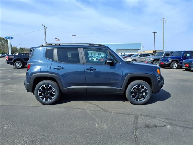 2023 Jeep Renegade LATITUDE - Photo 7