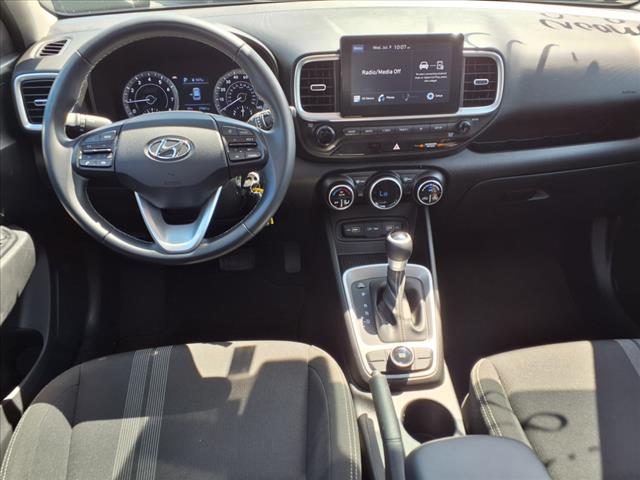 2022 Hyundai VENUE SEL