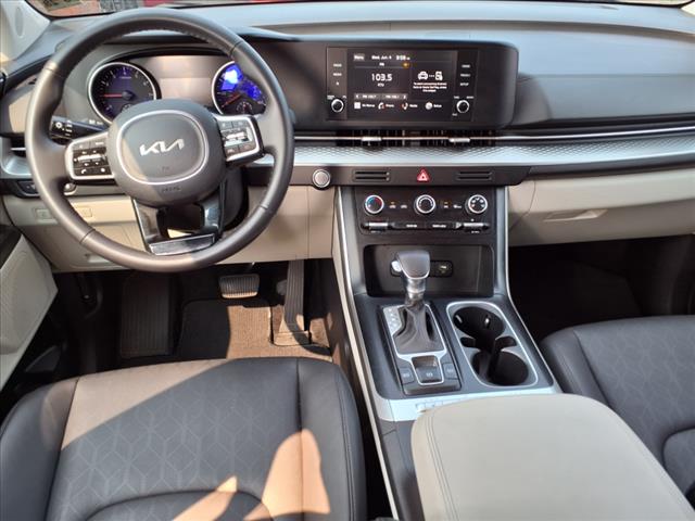 2024 Kia Carnival LX