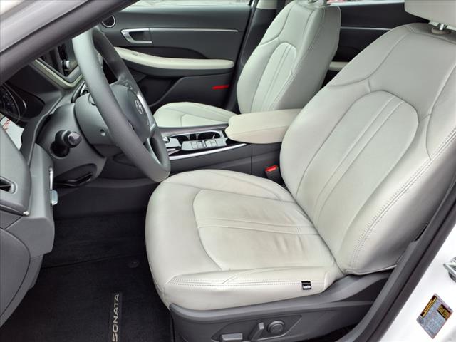 2022 Hyundai SONATA SEL