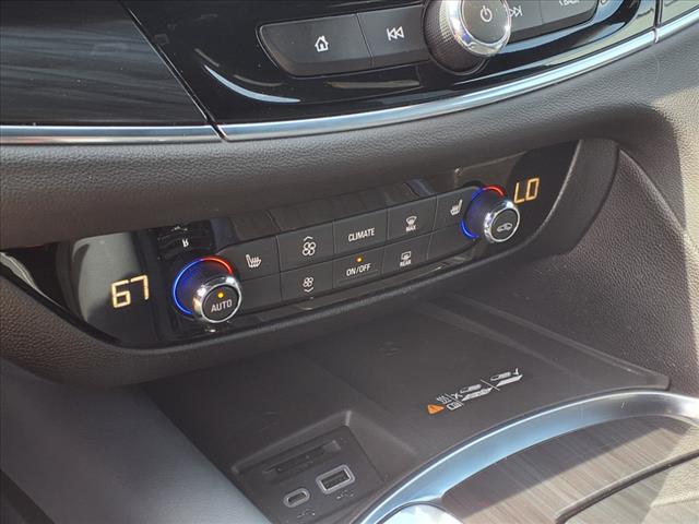 2022 Buick Enclave Essence