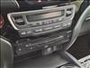 2022 Honda Pilot Touring w/Rear Captain's Chairs