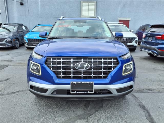 2023 Hyundai VENUE Limited