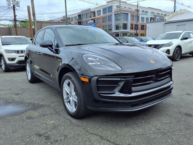 2023 Porsche Macan Base