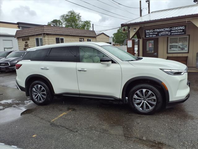 2022 INFINITI QX60 Pure