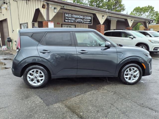 2024 Kia Soul LX