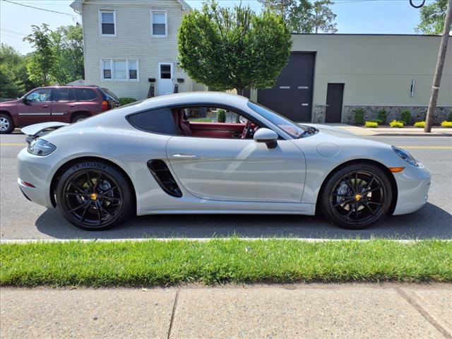 2019 Porsche 718 Cayman Base