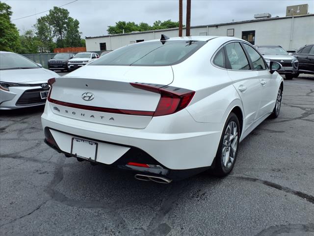 2022 Hyundai SONATA SEL