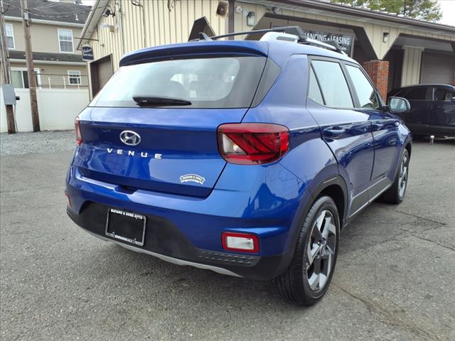 2022 Hyundai VENUE Limited