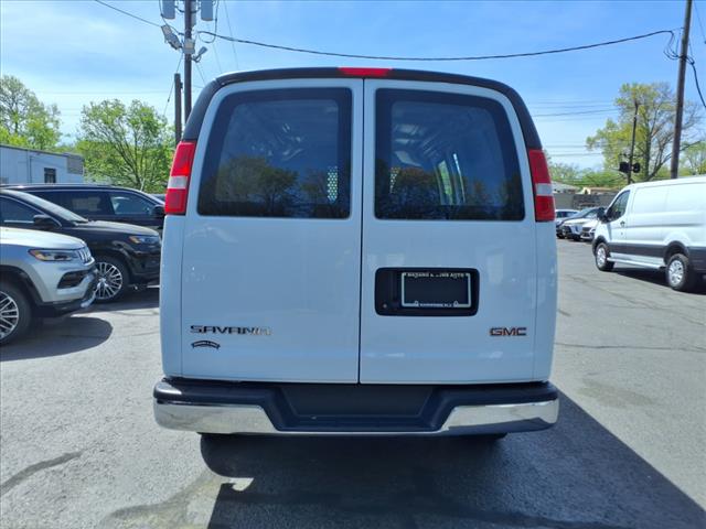 2022 GMC Savana 2500
