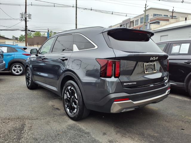 2024 Kia Sorento S