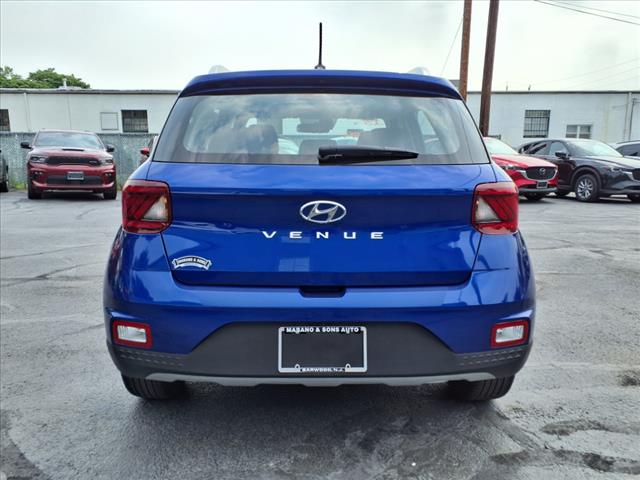 2023 Hyundai VENUE Limited