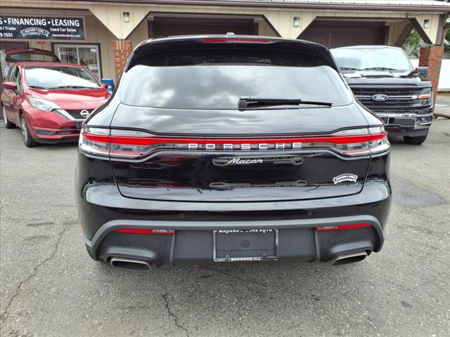 2023 Porsche Macan Base